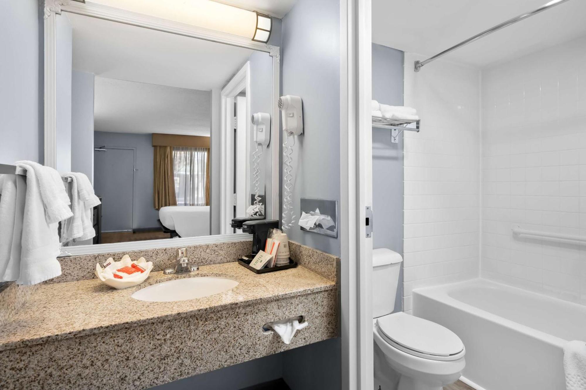 Brandywine Valley Inn Surestay Plus By Best Western วิลมิงตัน ภายนอก รูปภาพ
